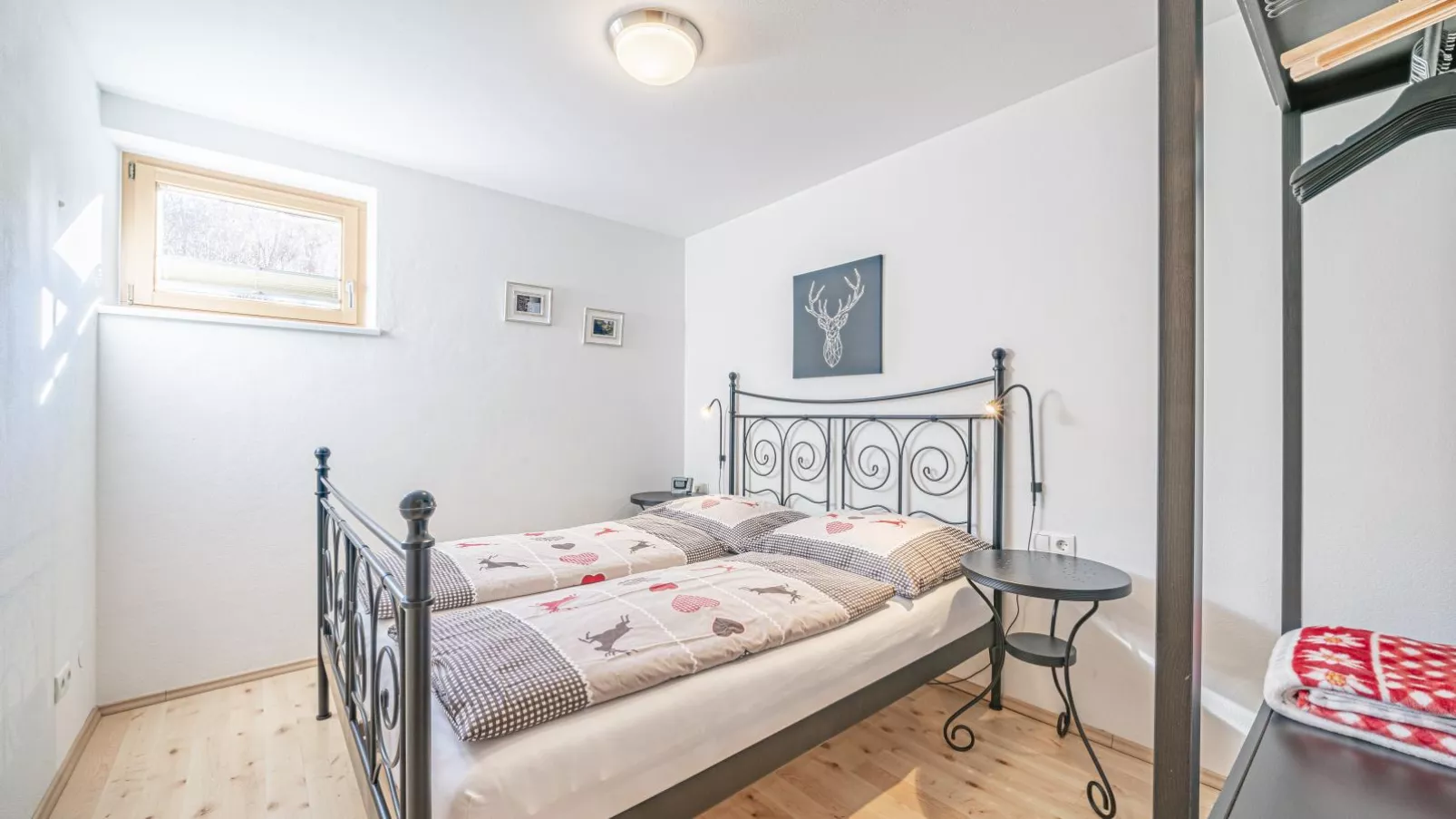 IndieBerge-Bedroom