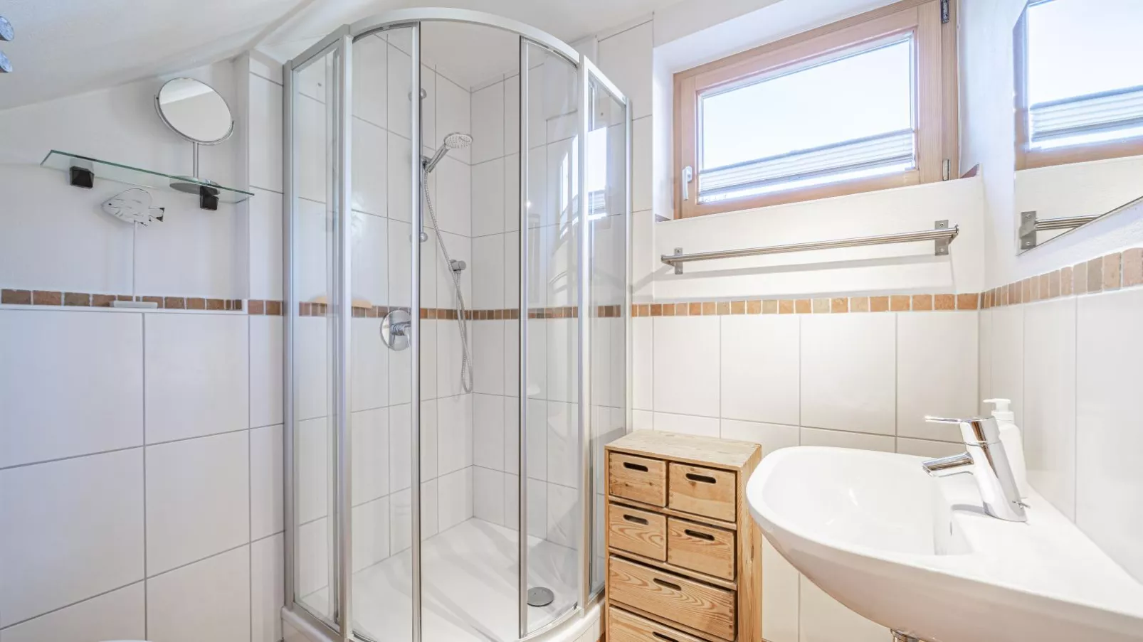 IndieBerge-Bathroom