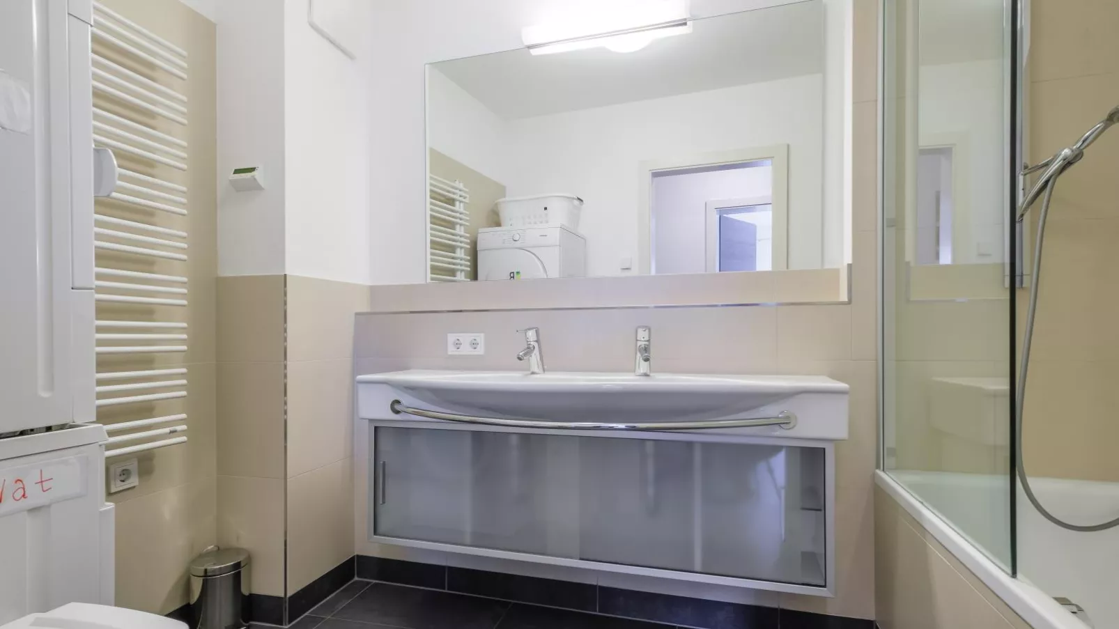 Glemmtal-Bathroom