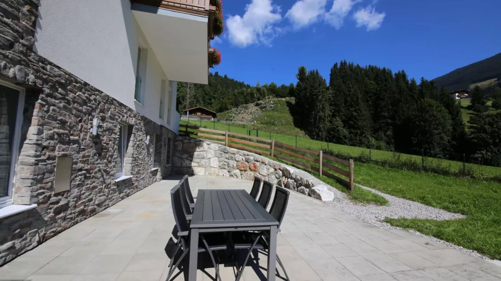 Glemmtal-Terrace balcony