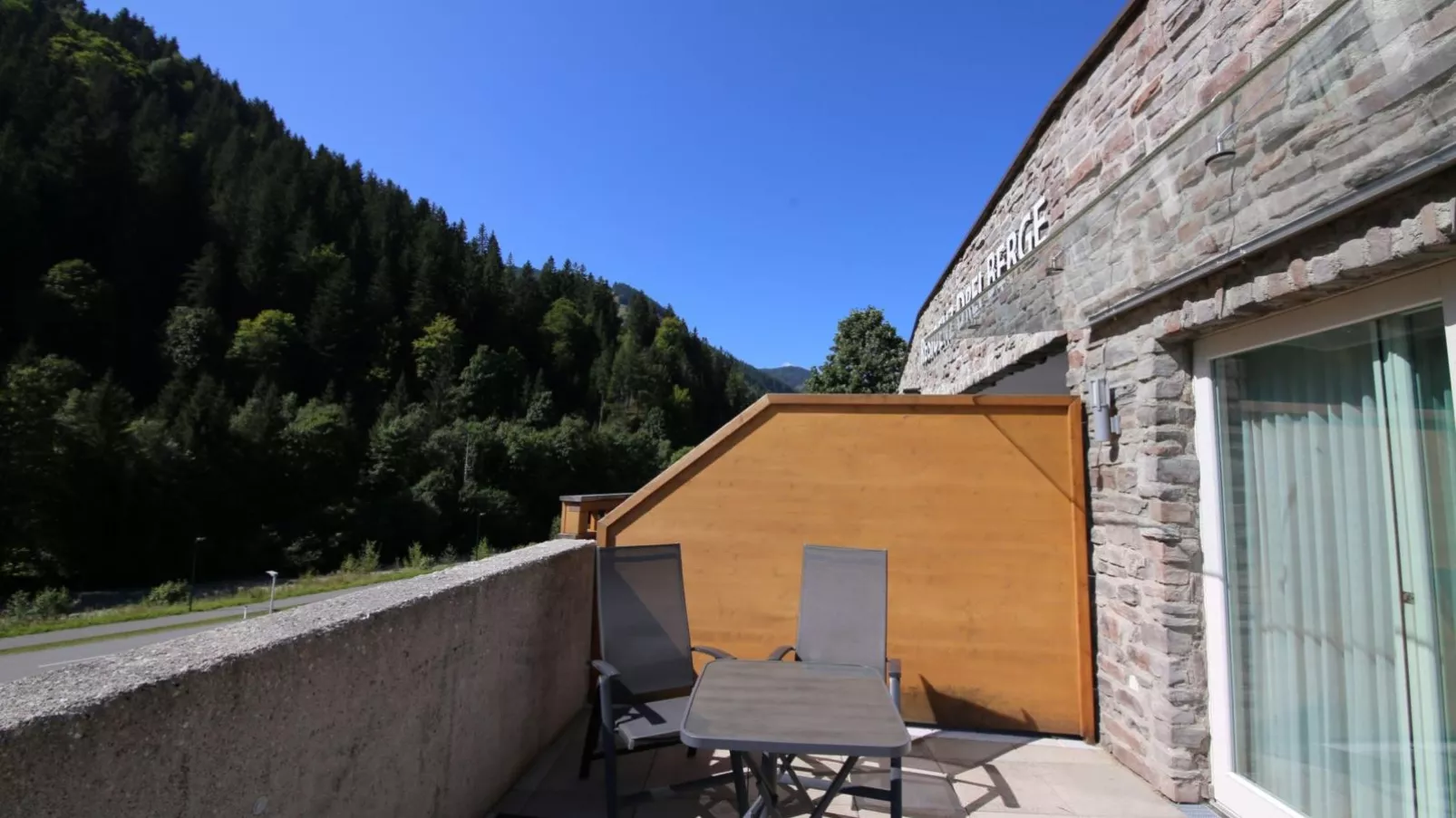 Glemmtal-Terrace balcony