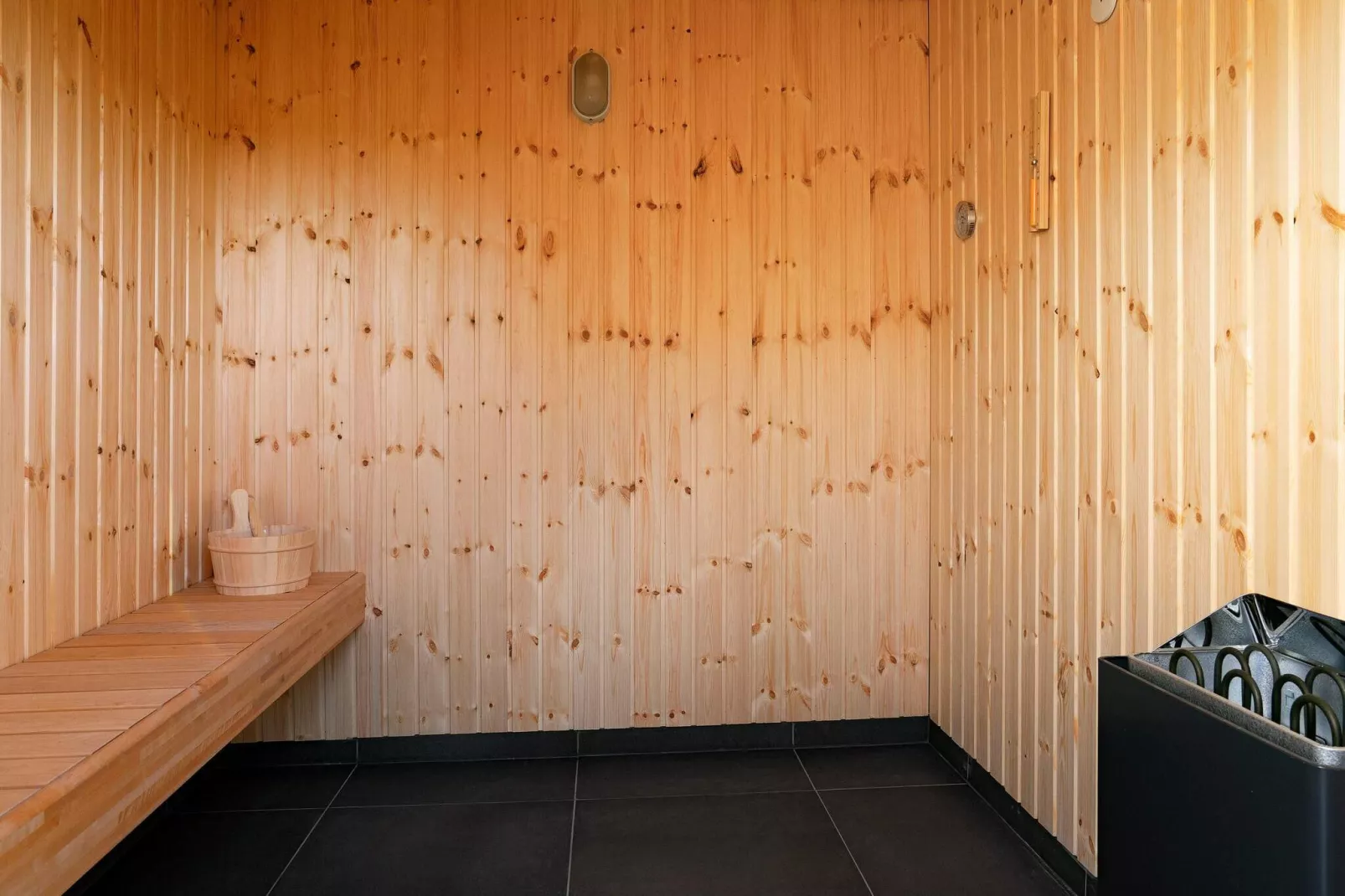 8 person holiday home in Jerup-By Traum-Sauna