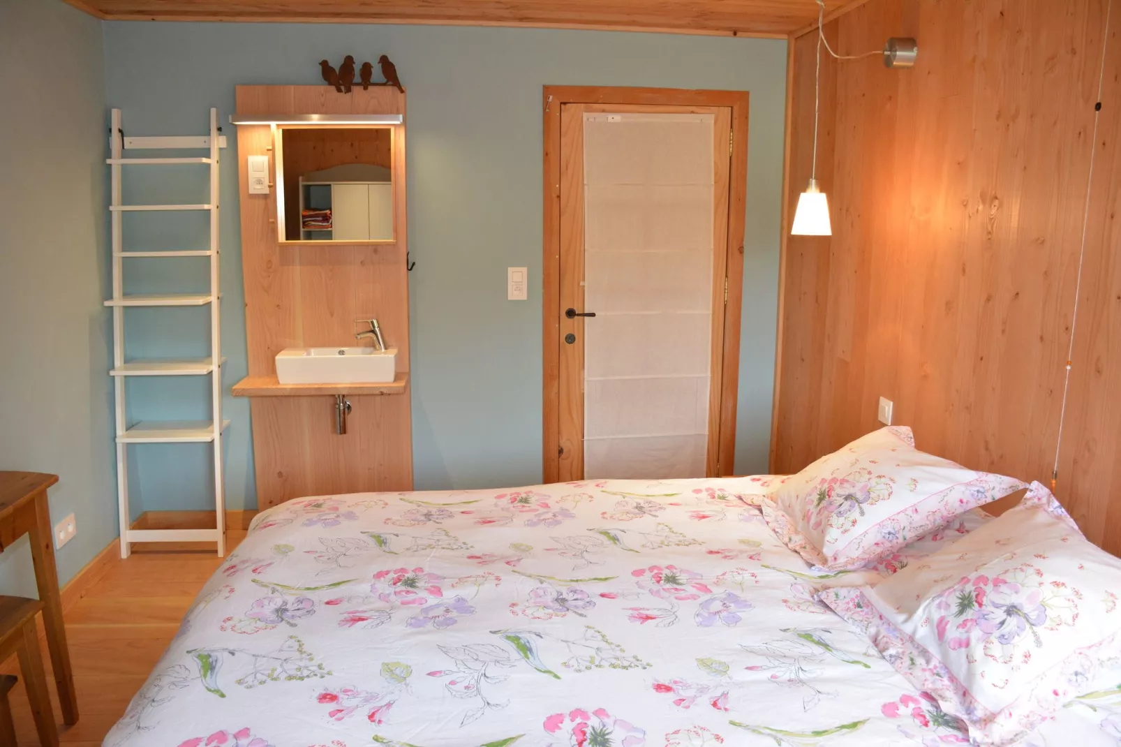 Sapin-Paul-Bedroom