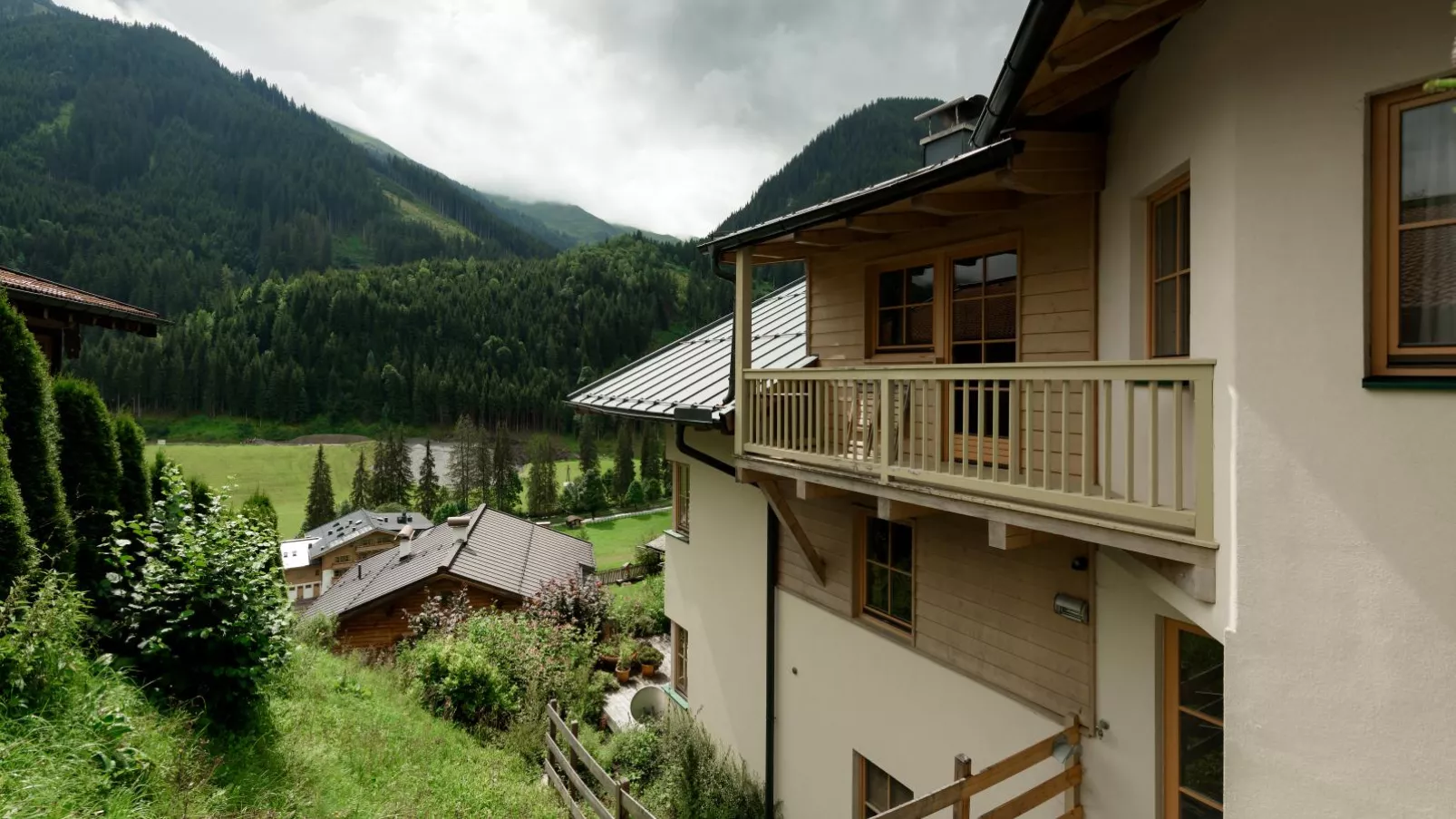 Chalet Sanna Hinterlengau-View summer