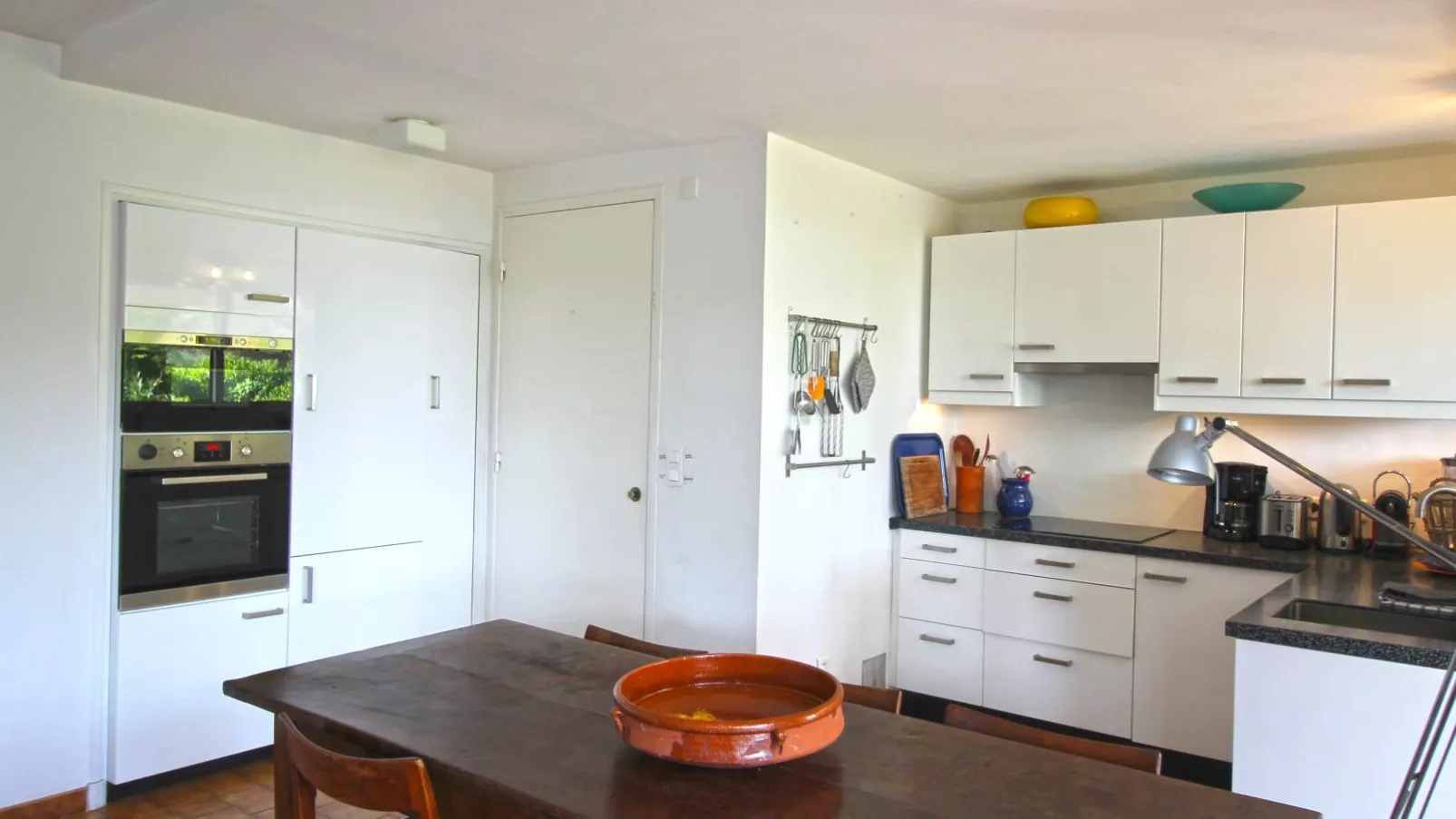 Loumic-Kitchen