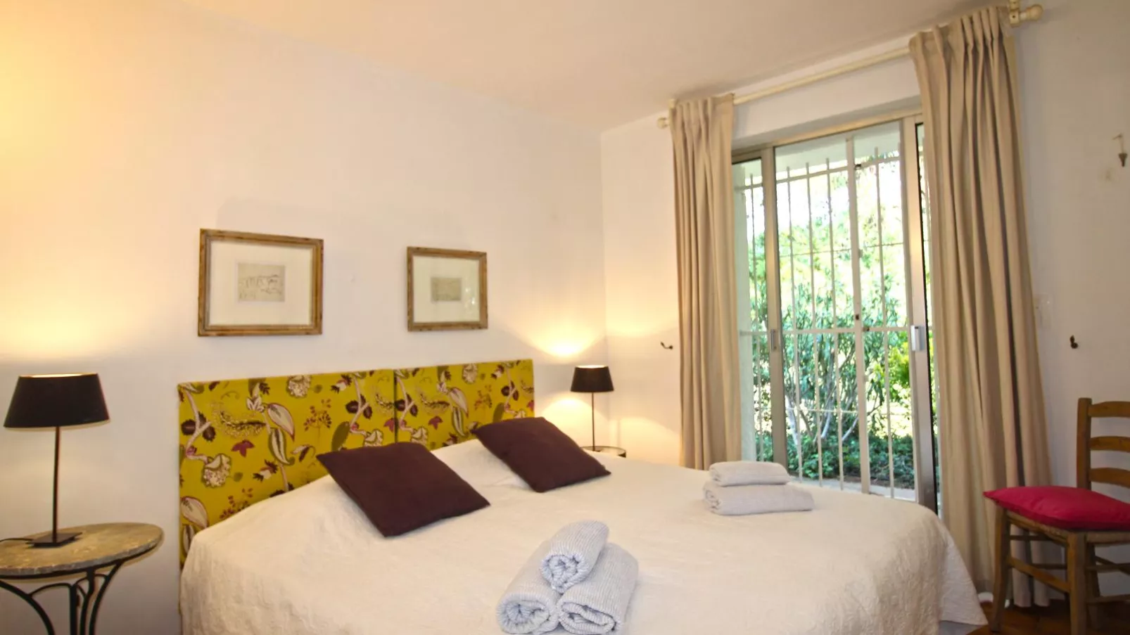 Loumic-Bedroom