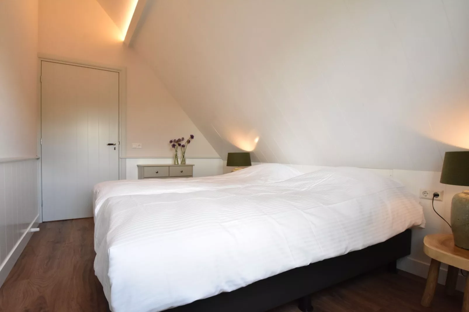 Onder de Molen 24 pers-Schlafzimmer