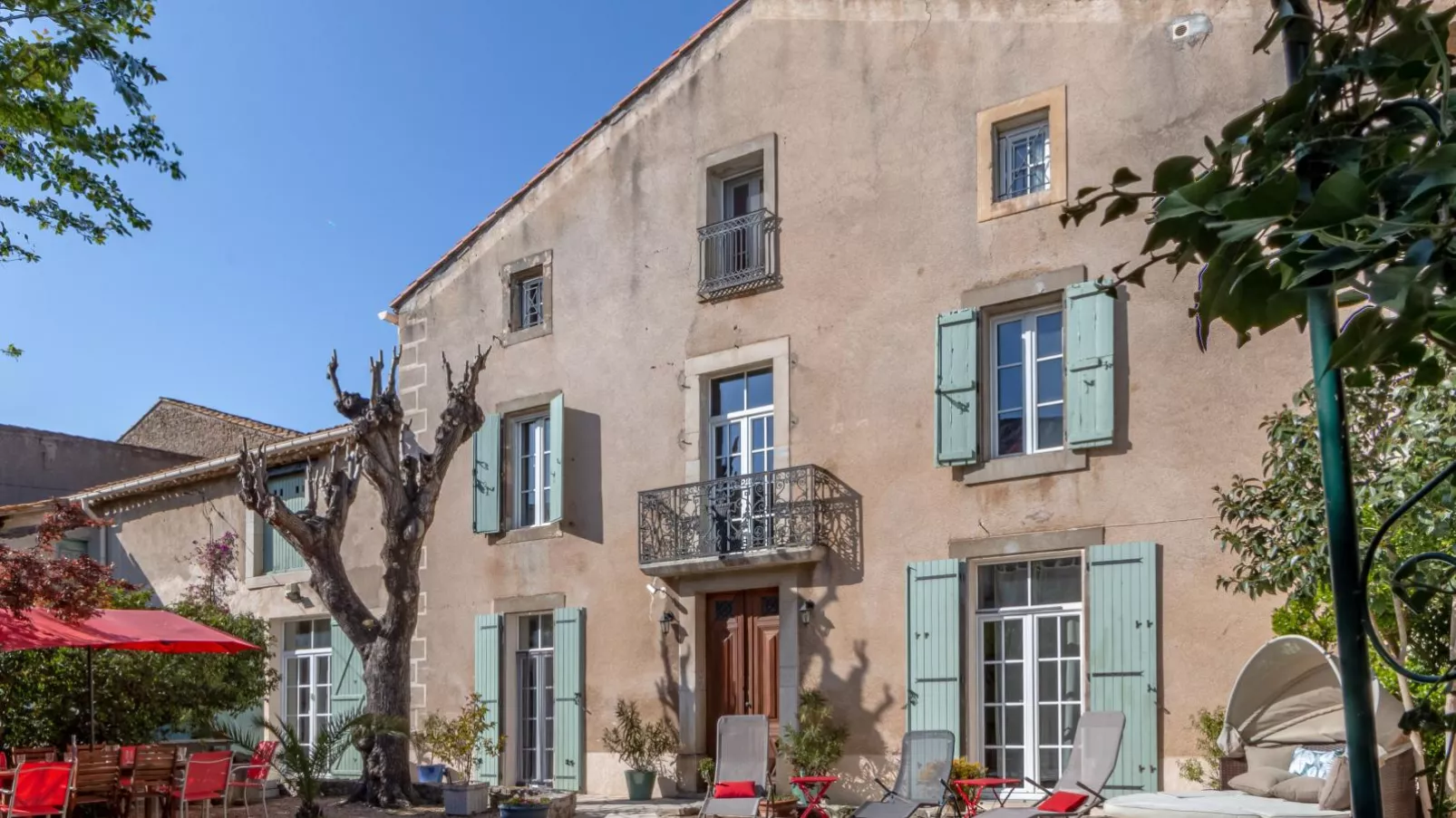 La maison des Vendangeurs-Exterior summer