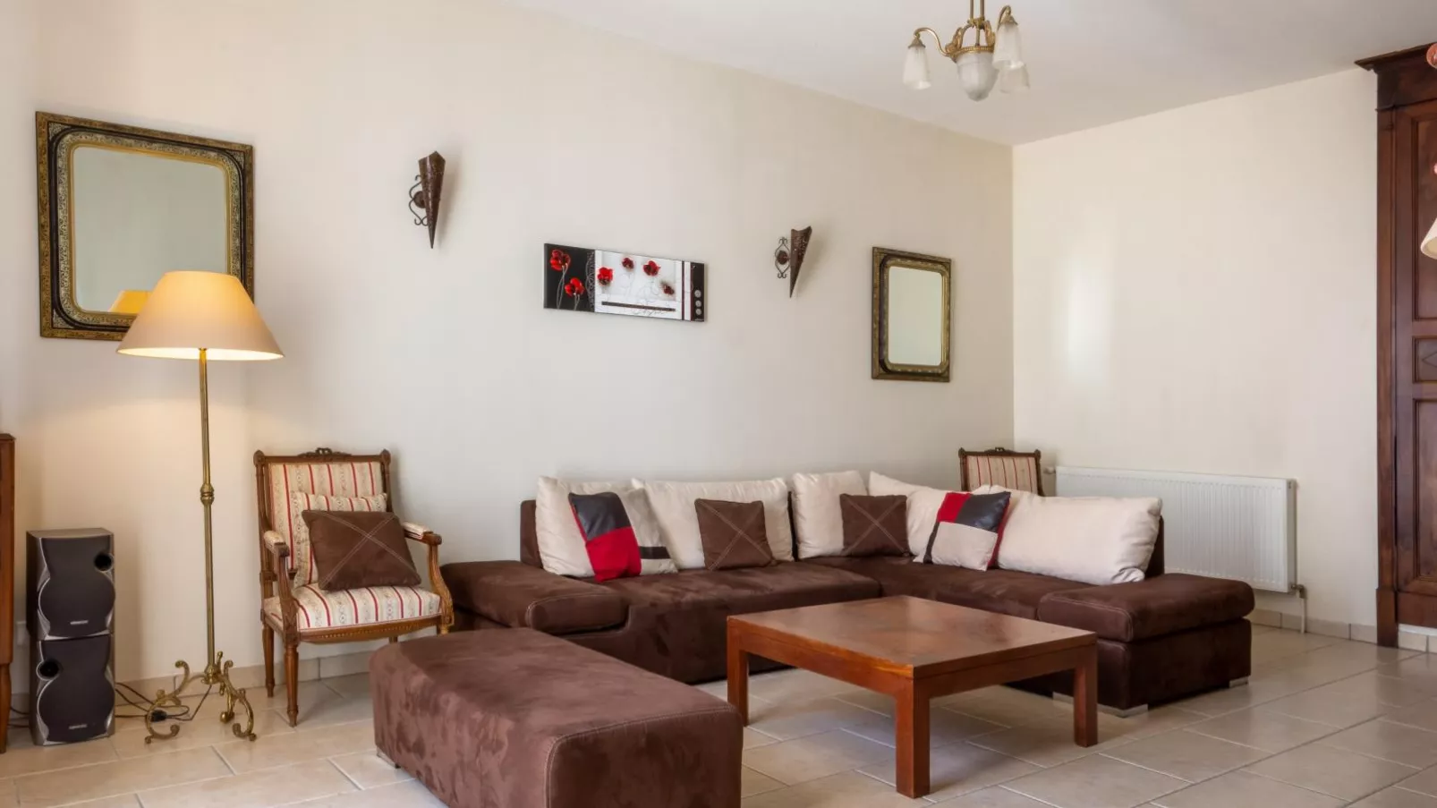 La maison des Vendangeurs-Living room