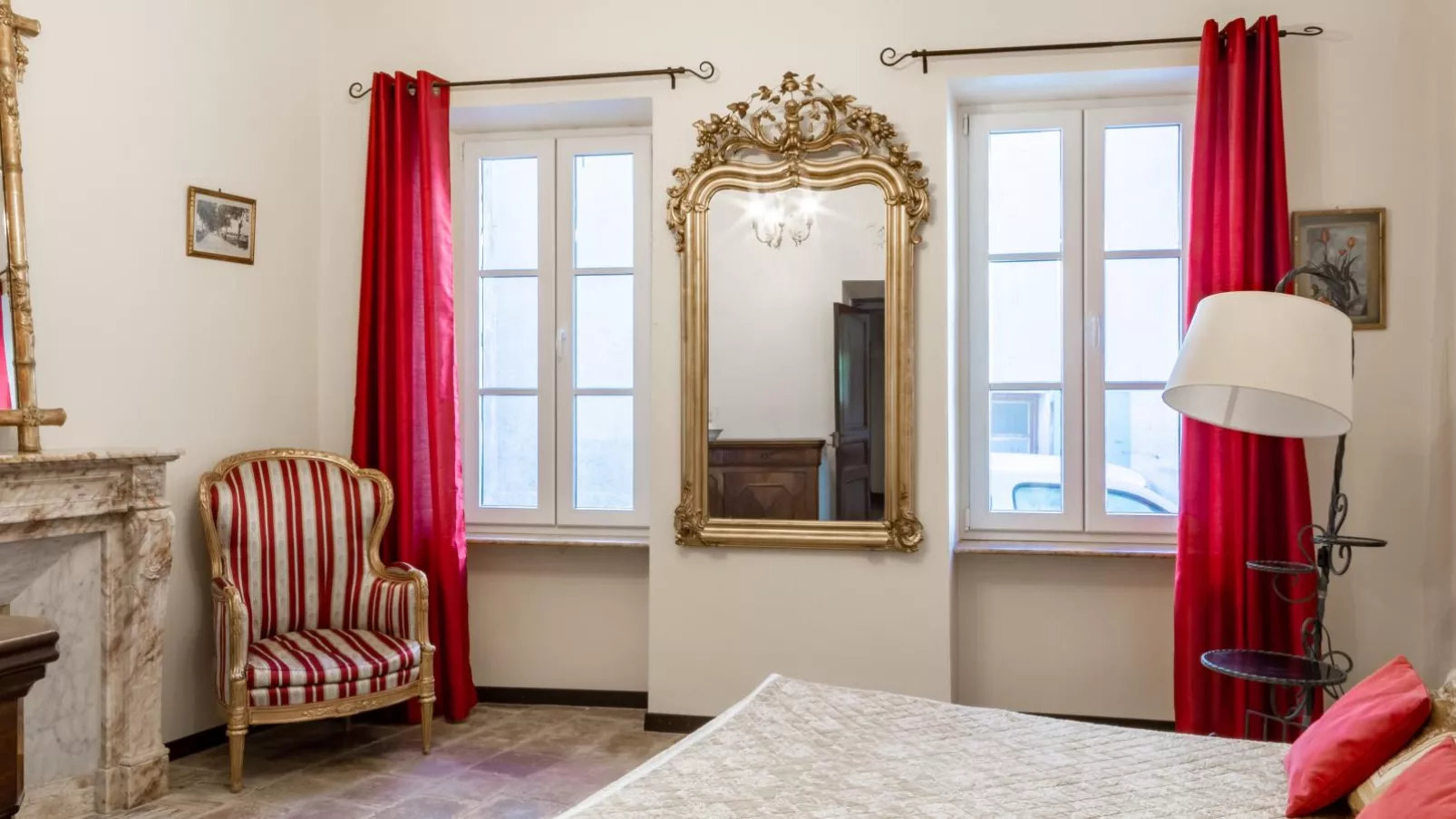La maison des Vendangeurs-Bedroom