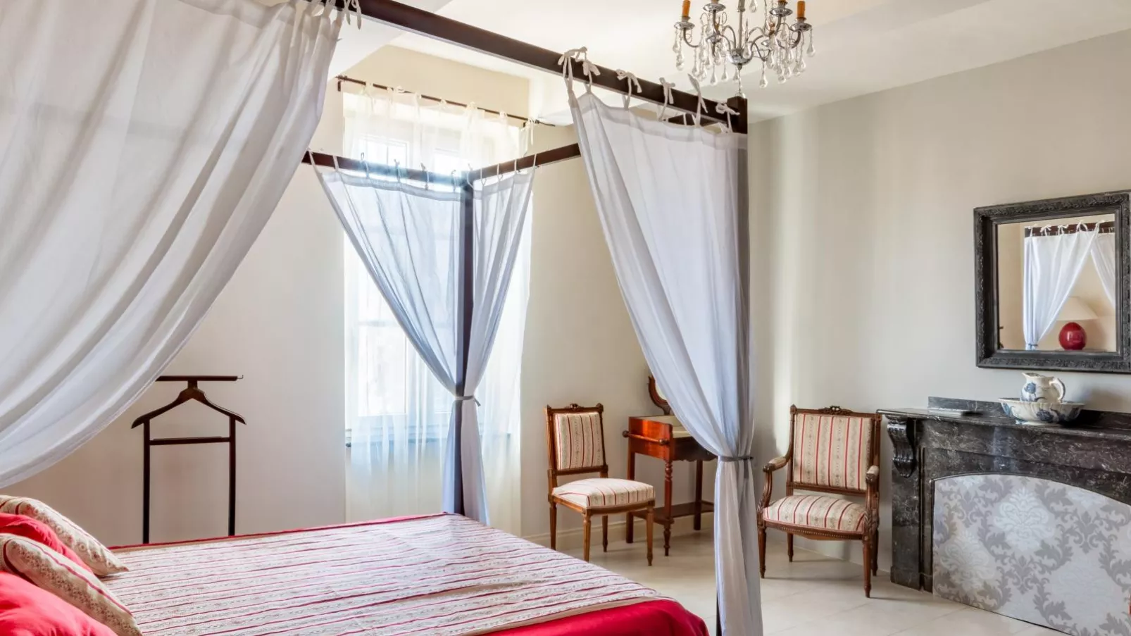 La maison des Vendangeurs-Bedroom