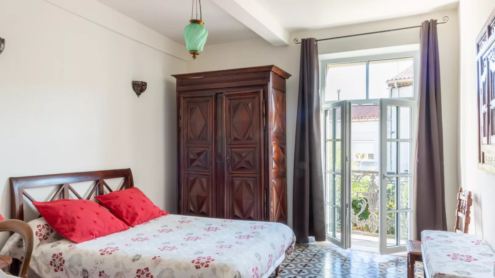 La maison des Vendangeurs-Bedroom