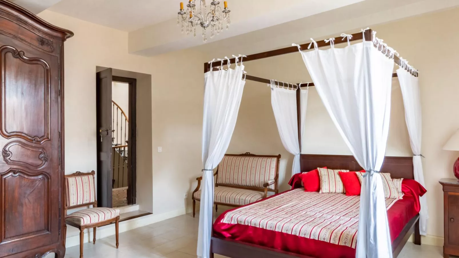 La maison des Vendangeurs-Bedroom