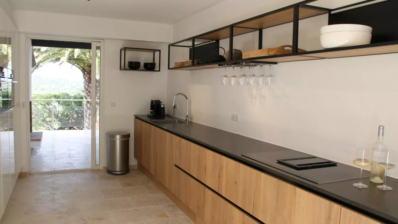 Villa les Oiseaux-Kitchen