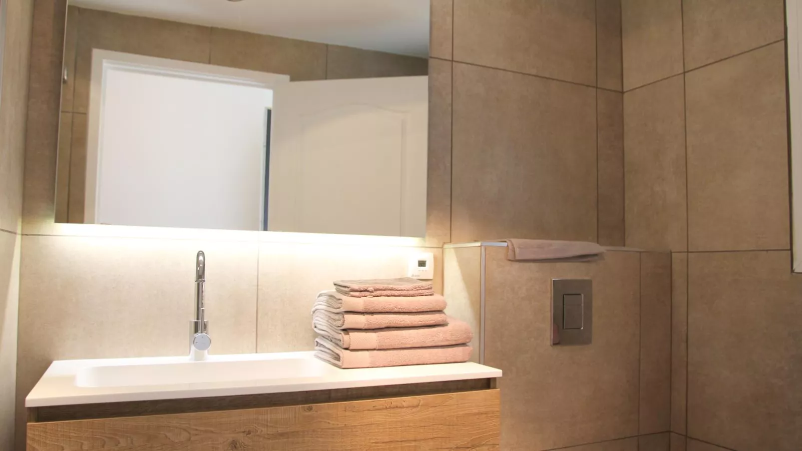 Villa les Oiseaux-Bathroom