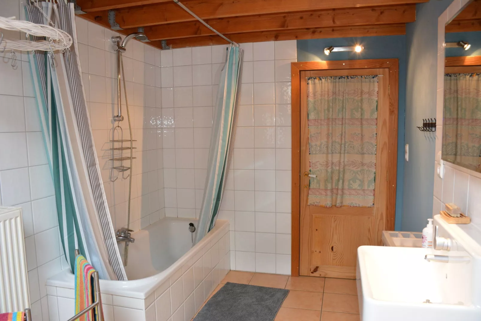 Sapin-Paul-Bathroom