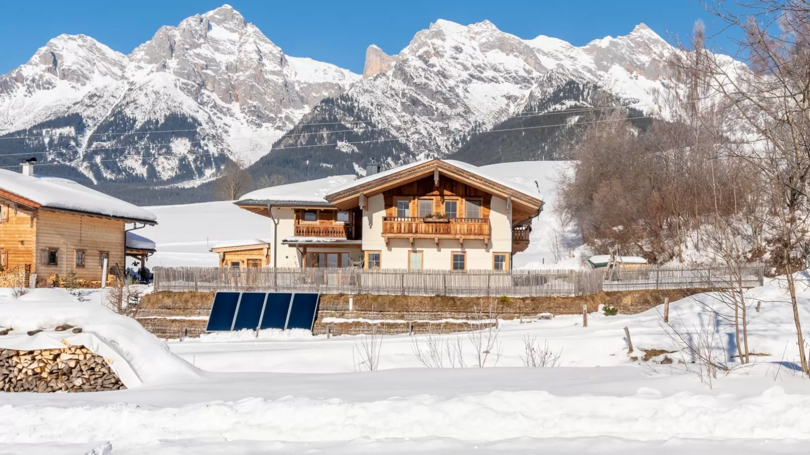 Sommerstein-Exterior winter