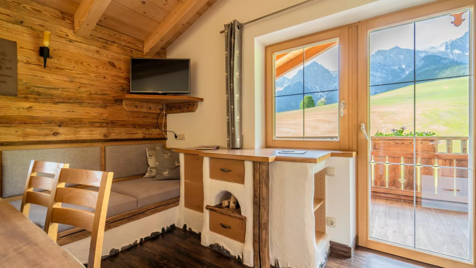 Sommerstein-Living room
