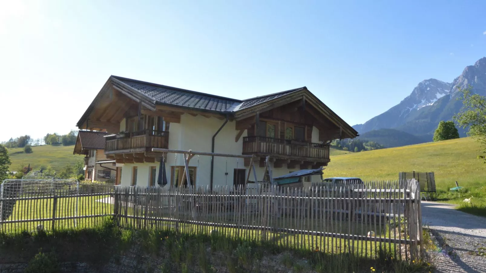 Sommerstein-Exterior summer
