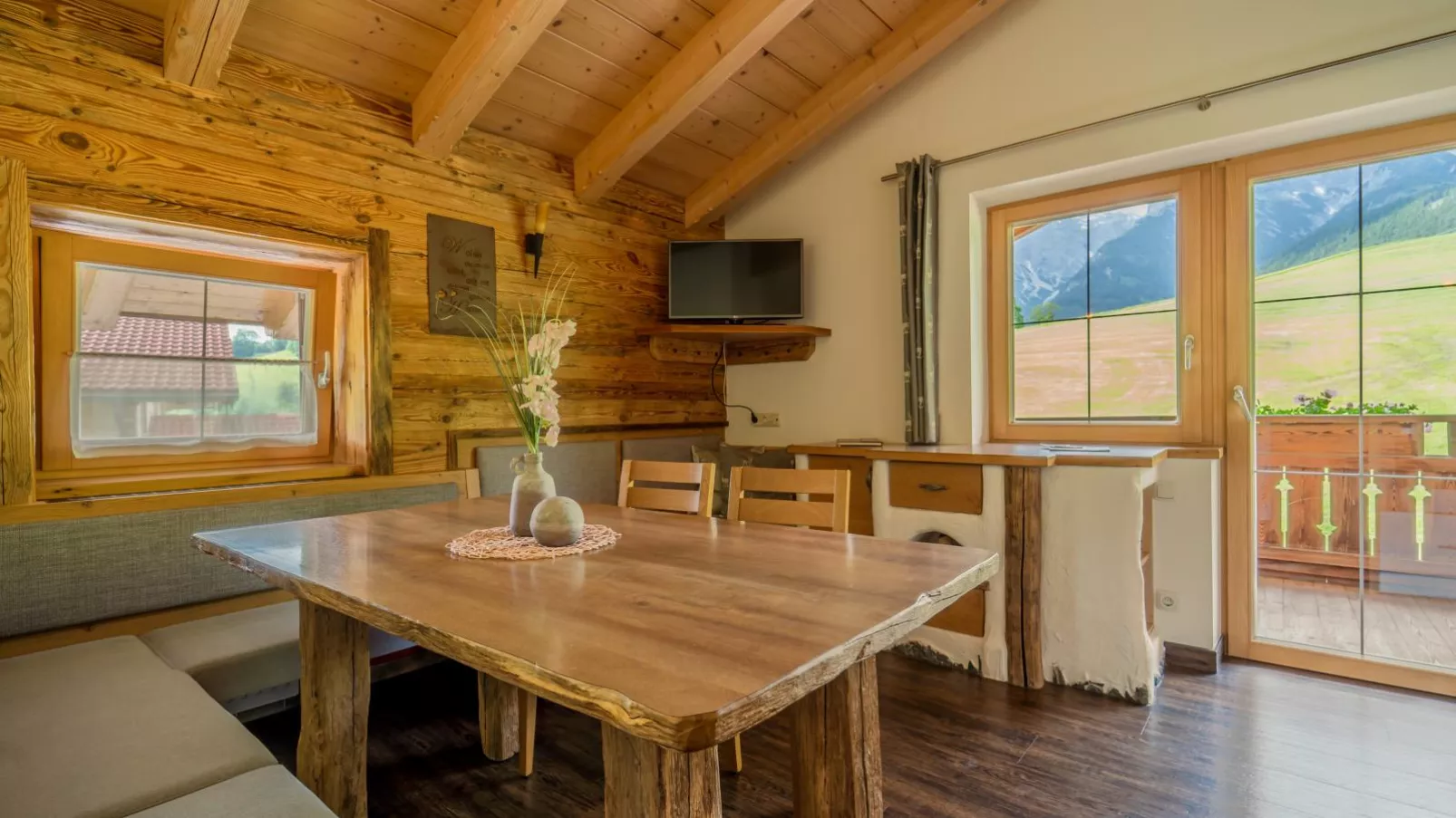 Sommerstein-Dining room