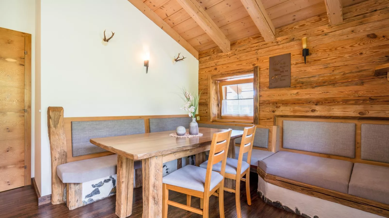 Sommerstein-Dining room