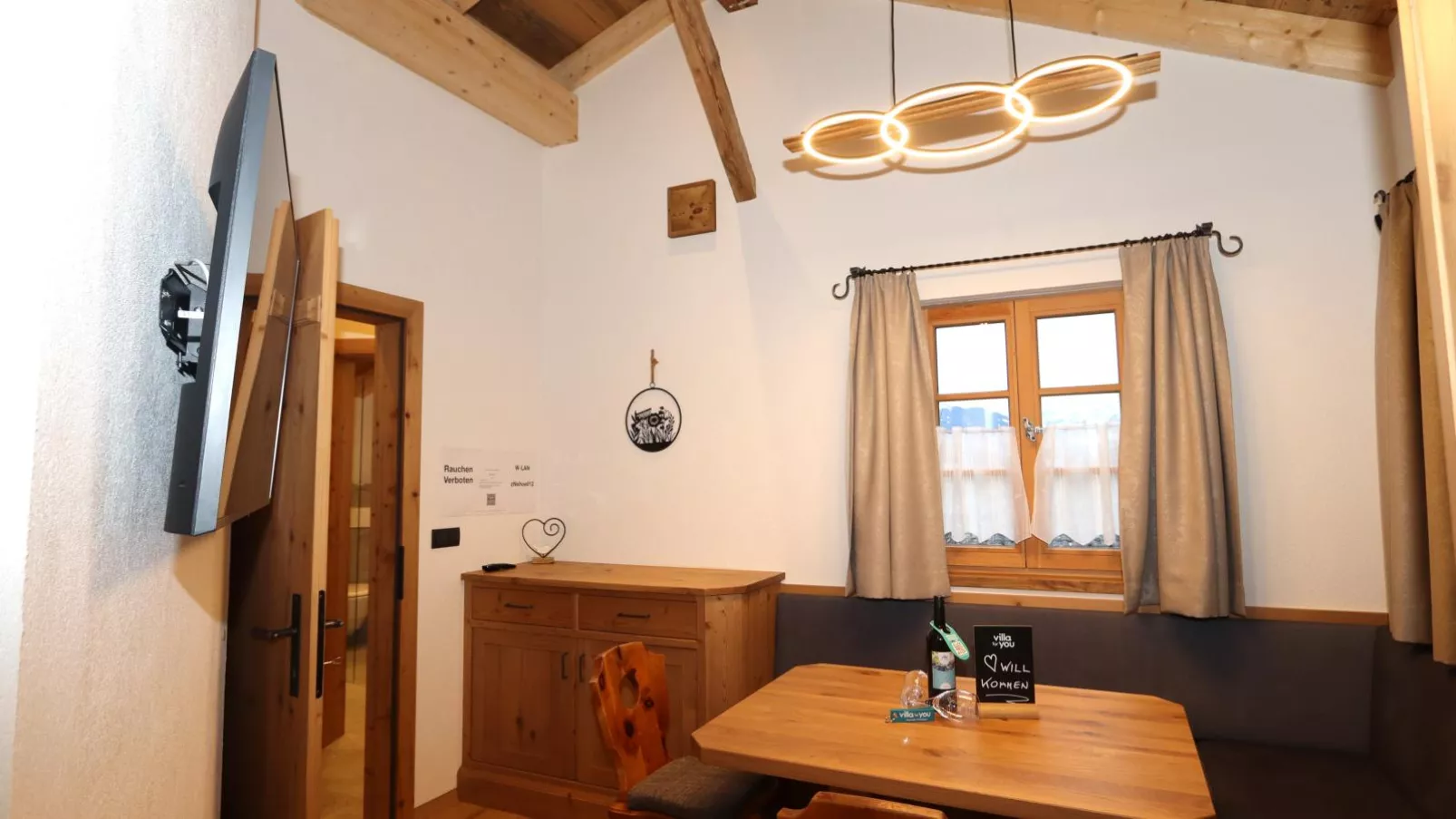Chalet Höllwarth-Dining room