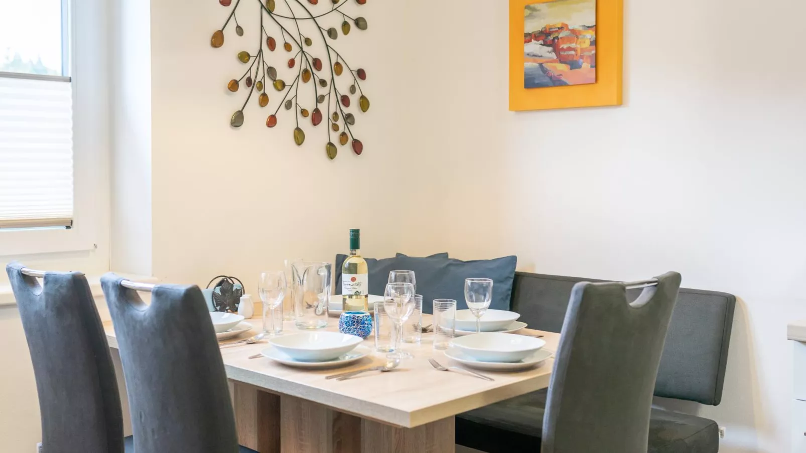Conny-Dining room