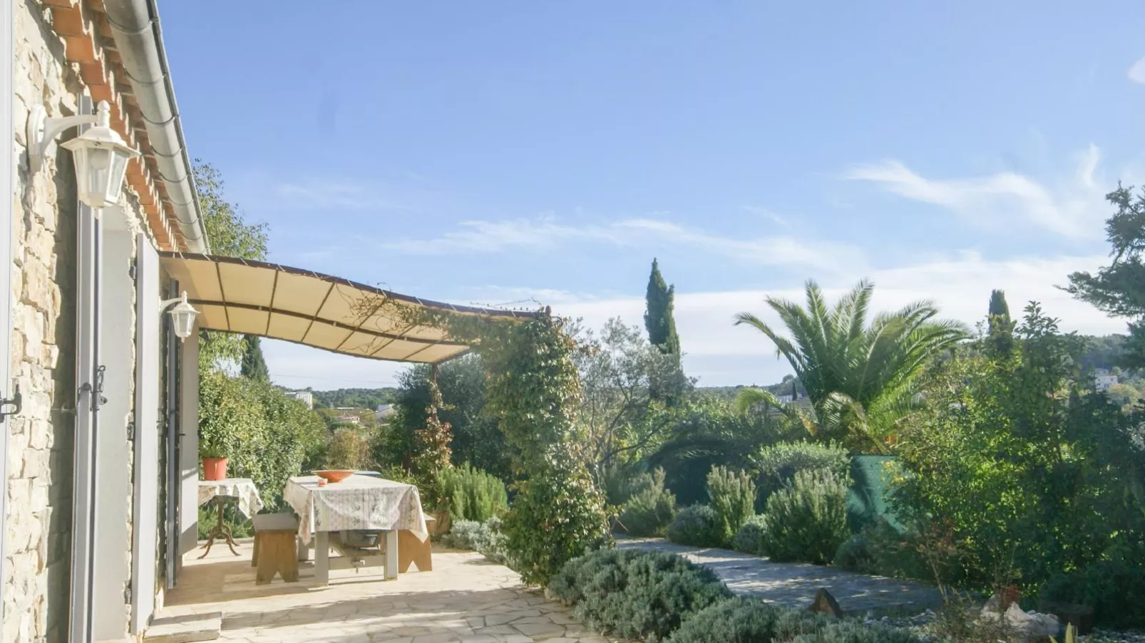 Villa des Arts-Vue d'été