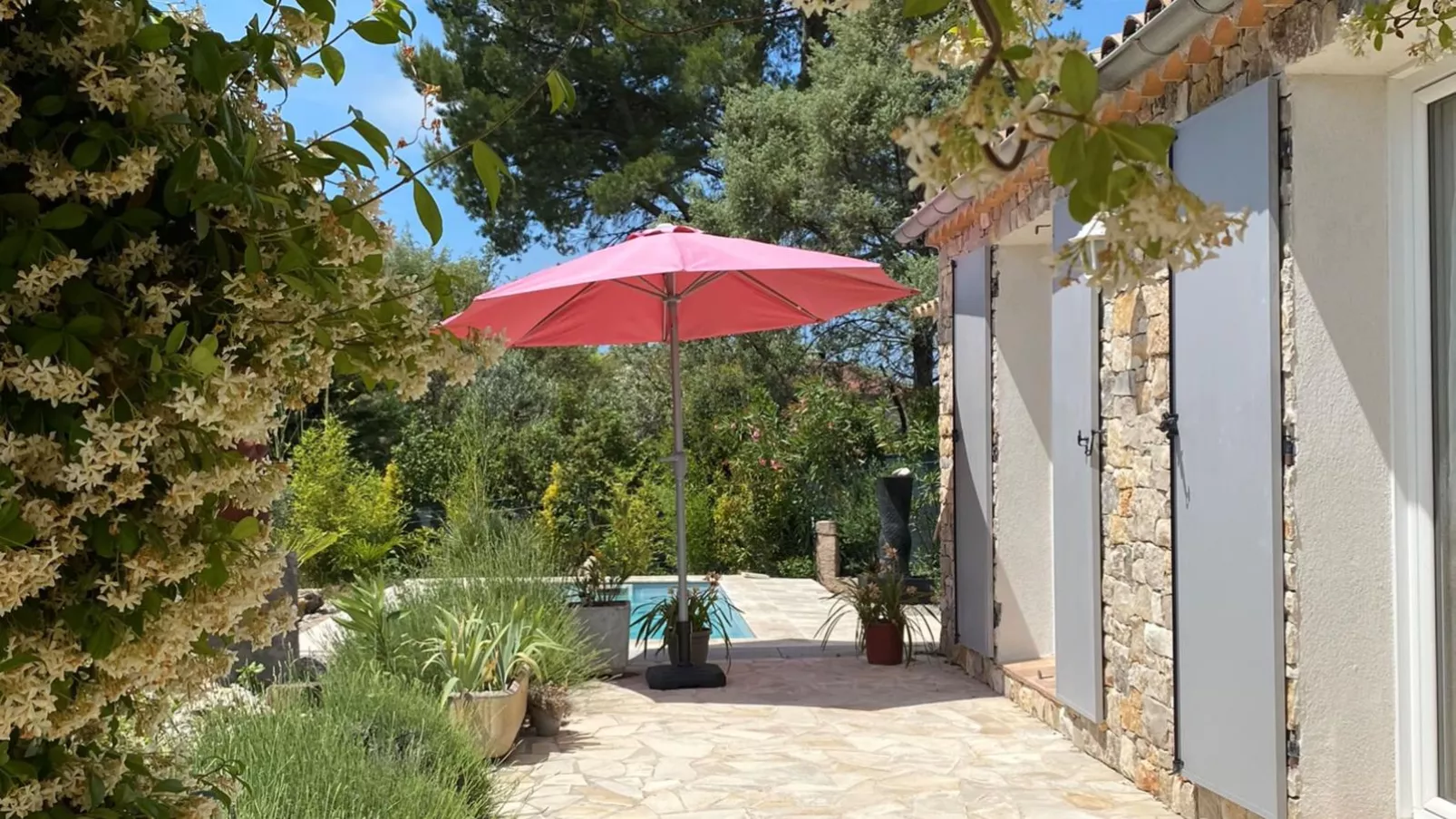 Villa des Arts-Vue d'été