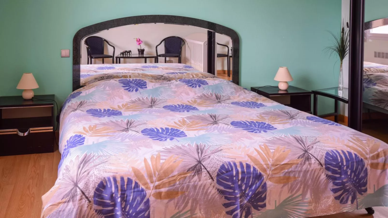 Grande Gite Bassoues-Bedroom