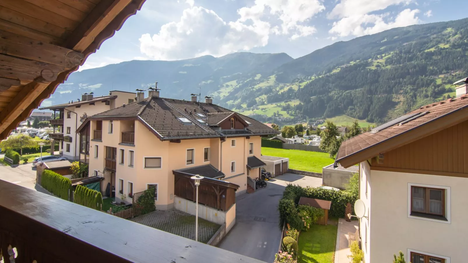 Haus Stock-View summer