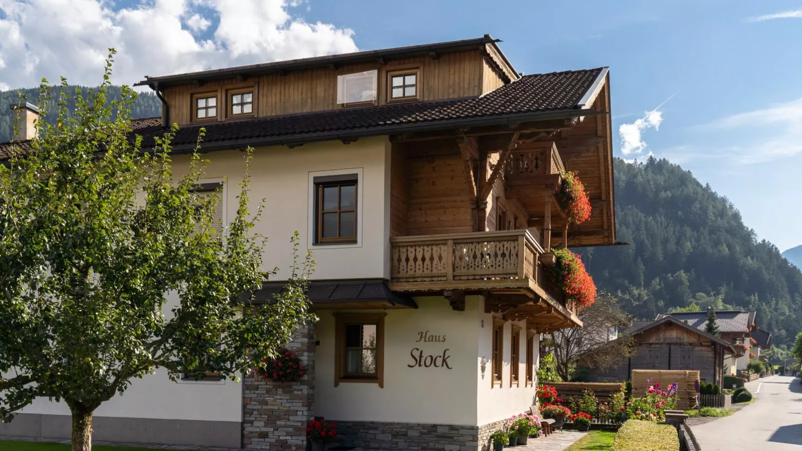Haus Stock-Exterior summer
