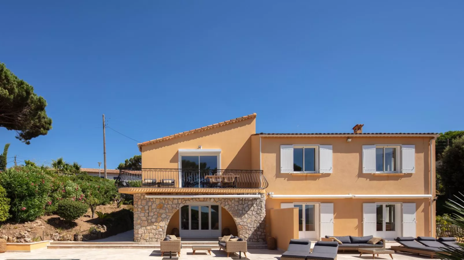 Golf et Mer C5-Exterior summer