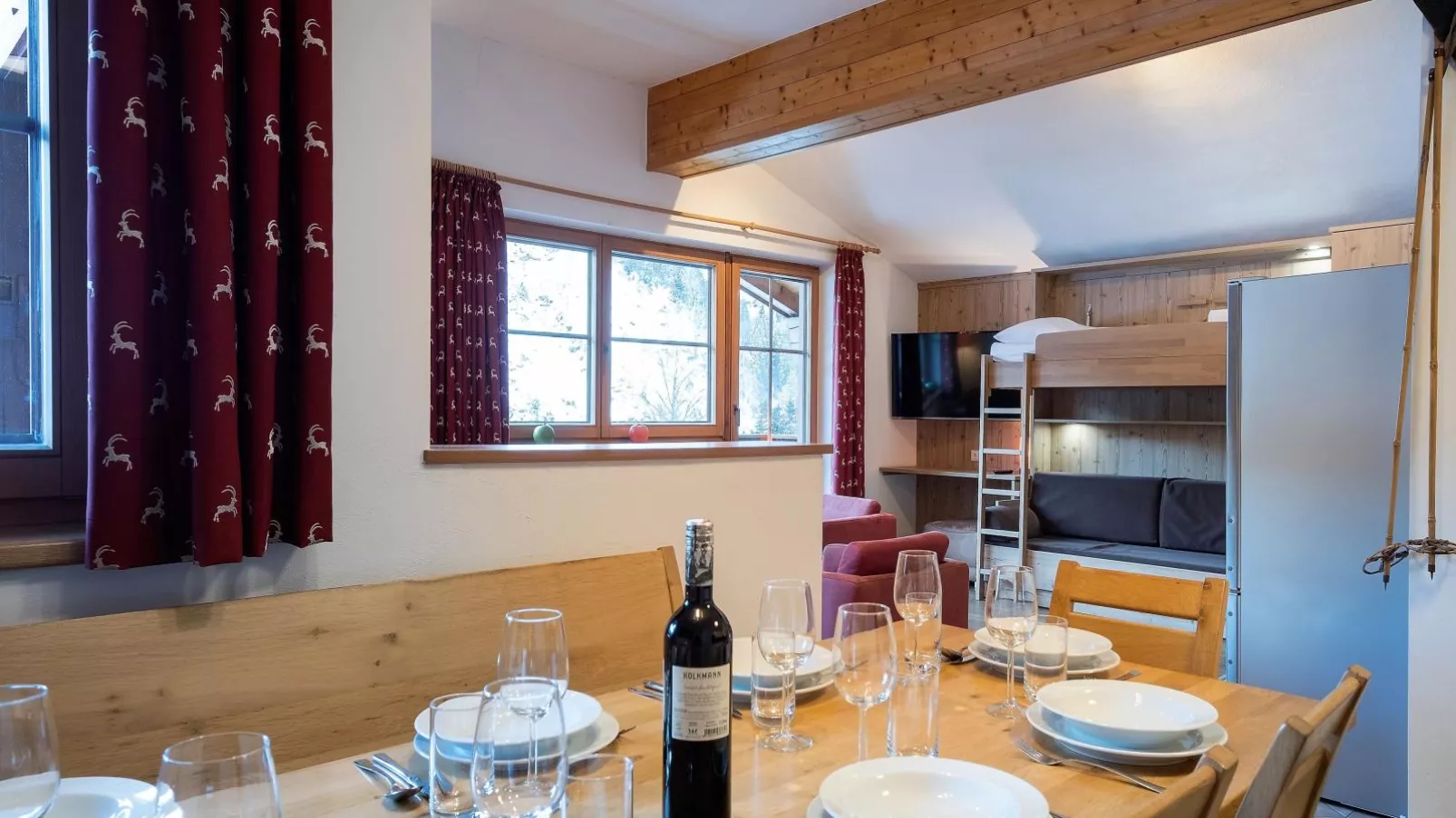 Alpensteinbock Saalbach-Dining room