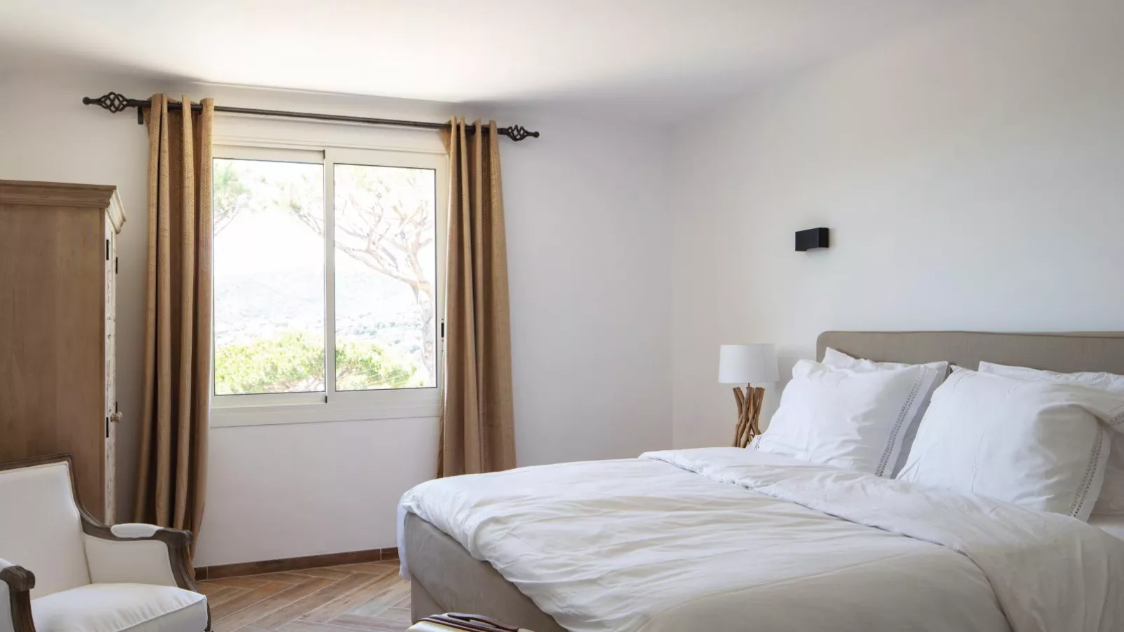 Golf et Mer C5-Bedroom