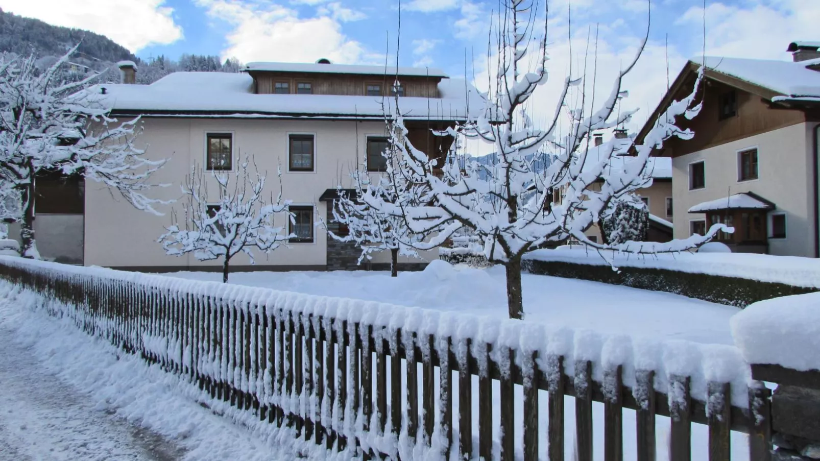 Haus Stock-Exterior winter
