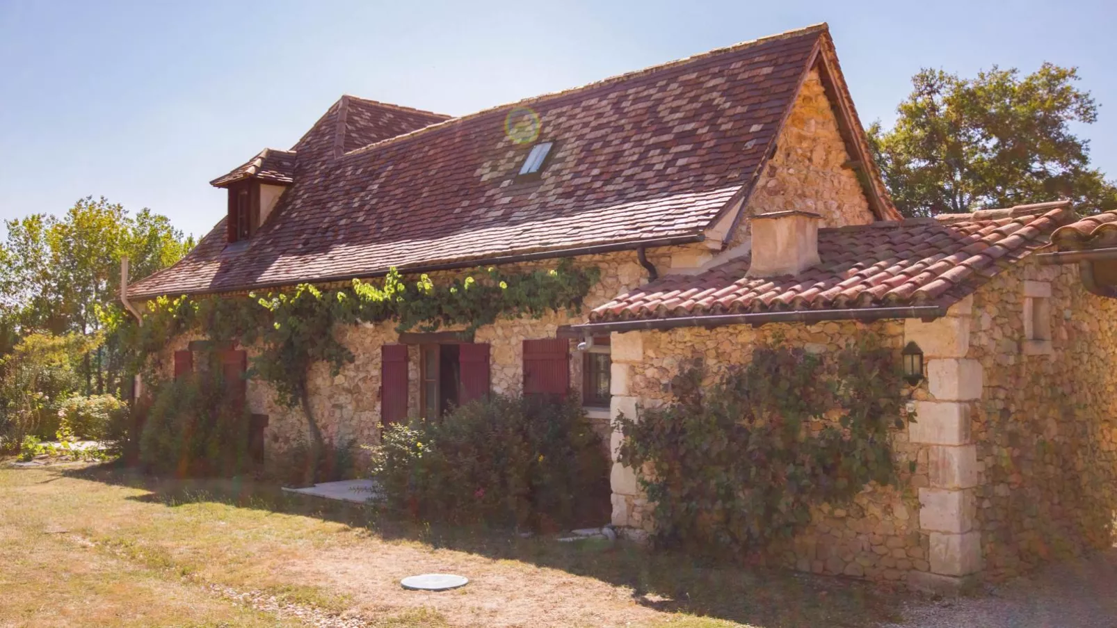 La petit Gapard-Exterior summer