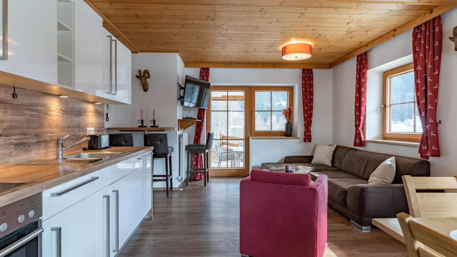 Alpensteinbock Saalbach-Living room