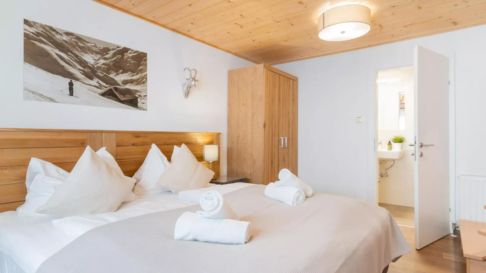 Alpensteinbock Saalbach-Bedroom