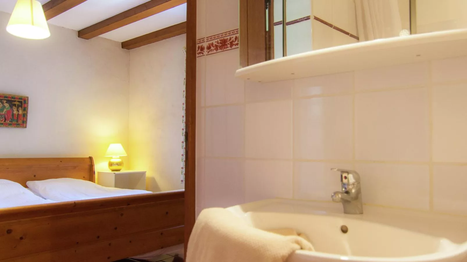 La petit Gapard-Bathroom