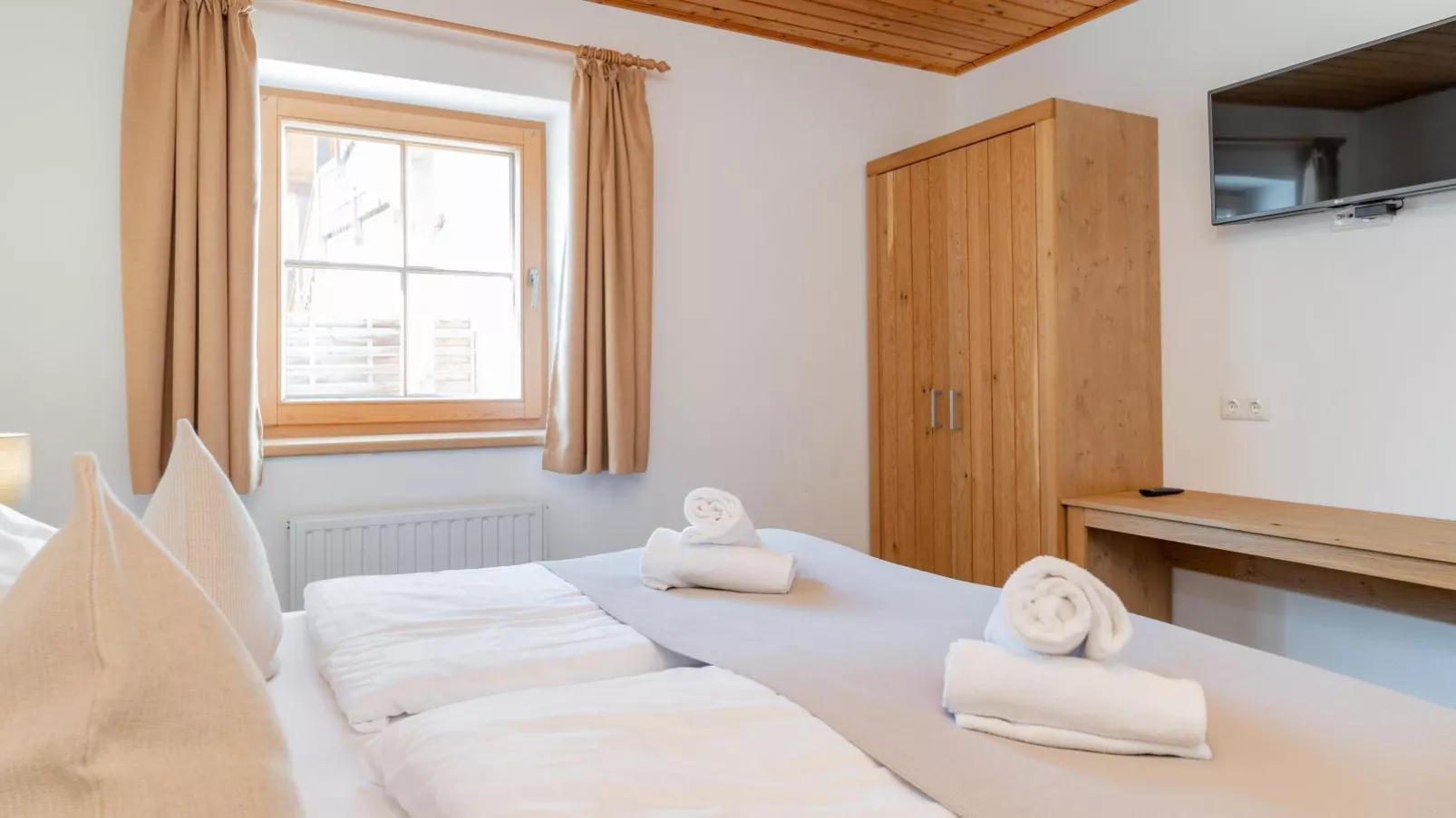 Alpensteinbock Saalbach-Bedroom