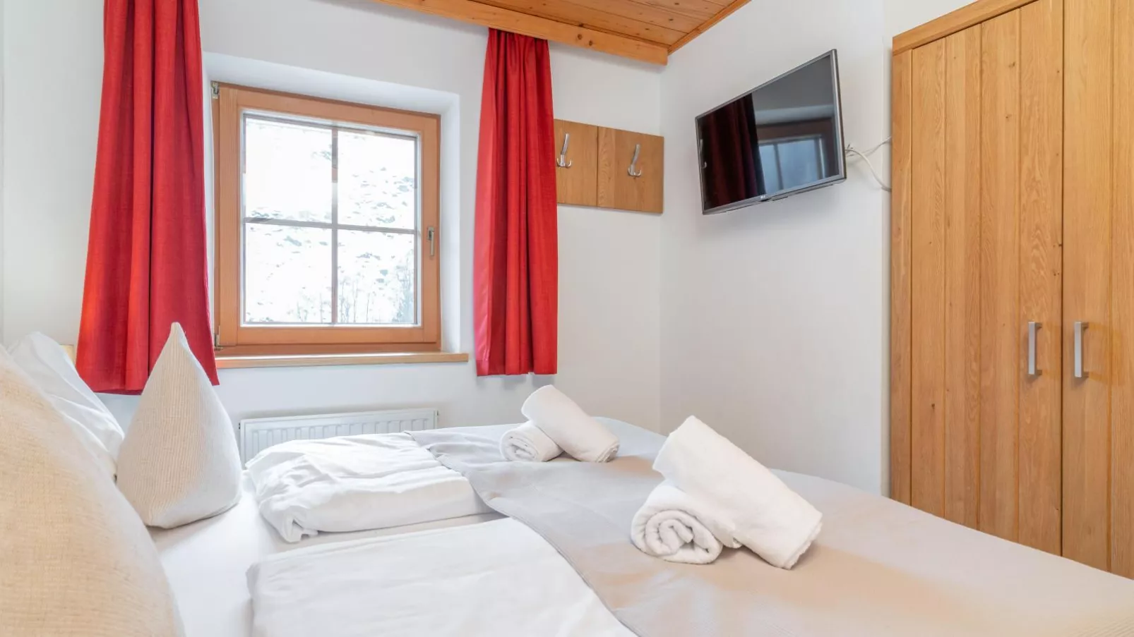 Alpensteinbock Saalbach-Bedroom