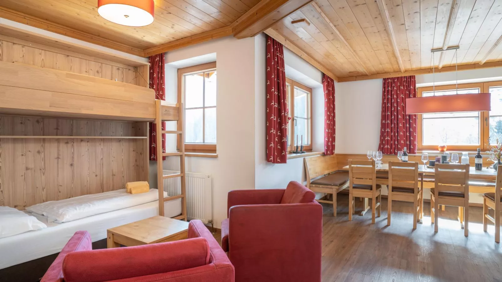 Alpensteinbock Saalbach-Living room