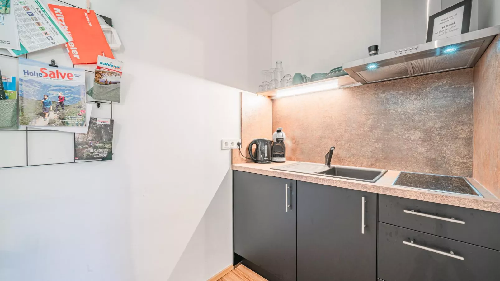 Tirola Bude Lisi Sepp Top 3-4-Kitchen