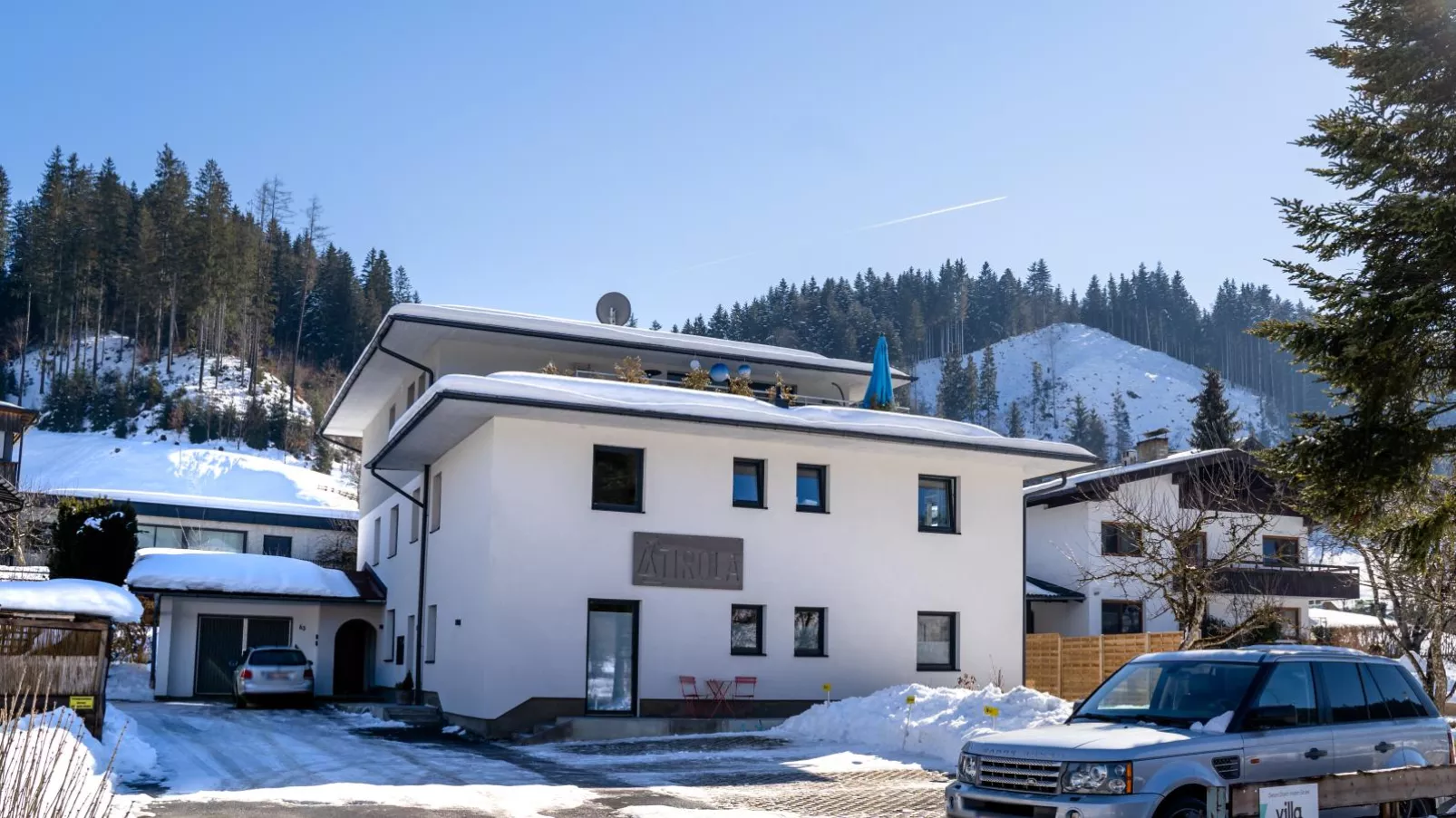 Tirola Bude Lisi Sepp Top 3-4-Exterior winter