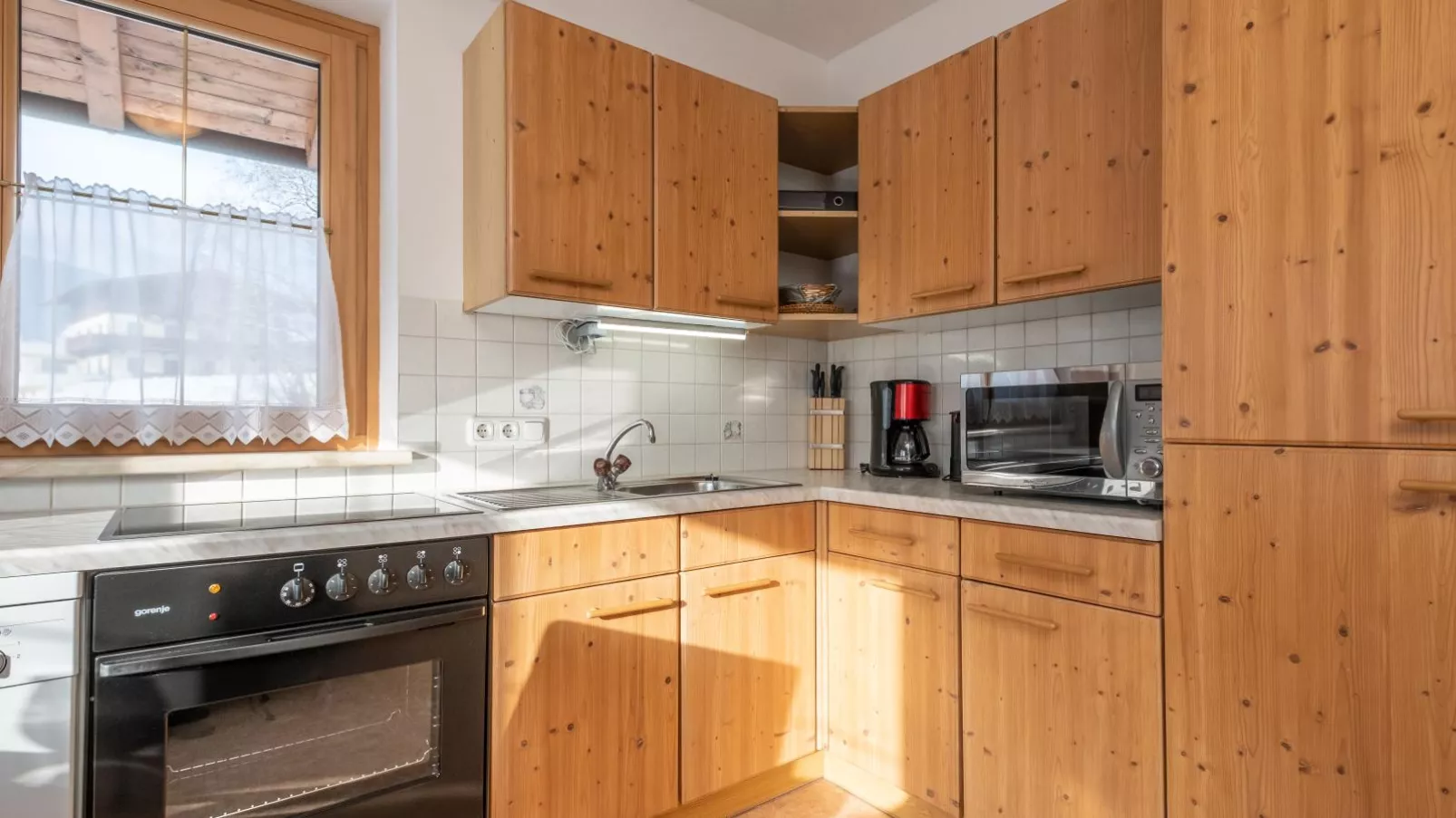 Bichl Viehofen-Kitchen