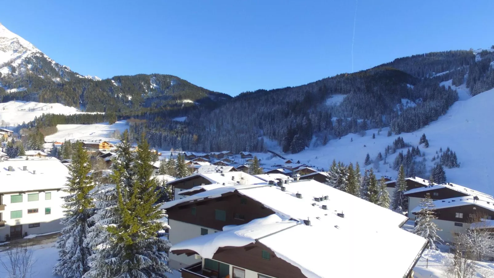 Family Apartment-Außenbereich Winter