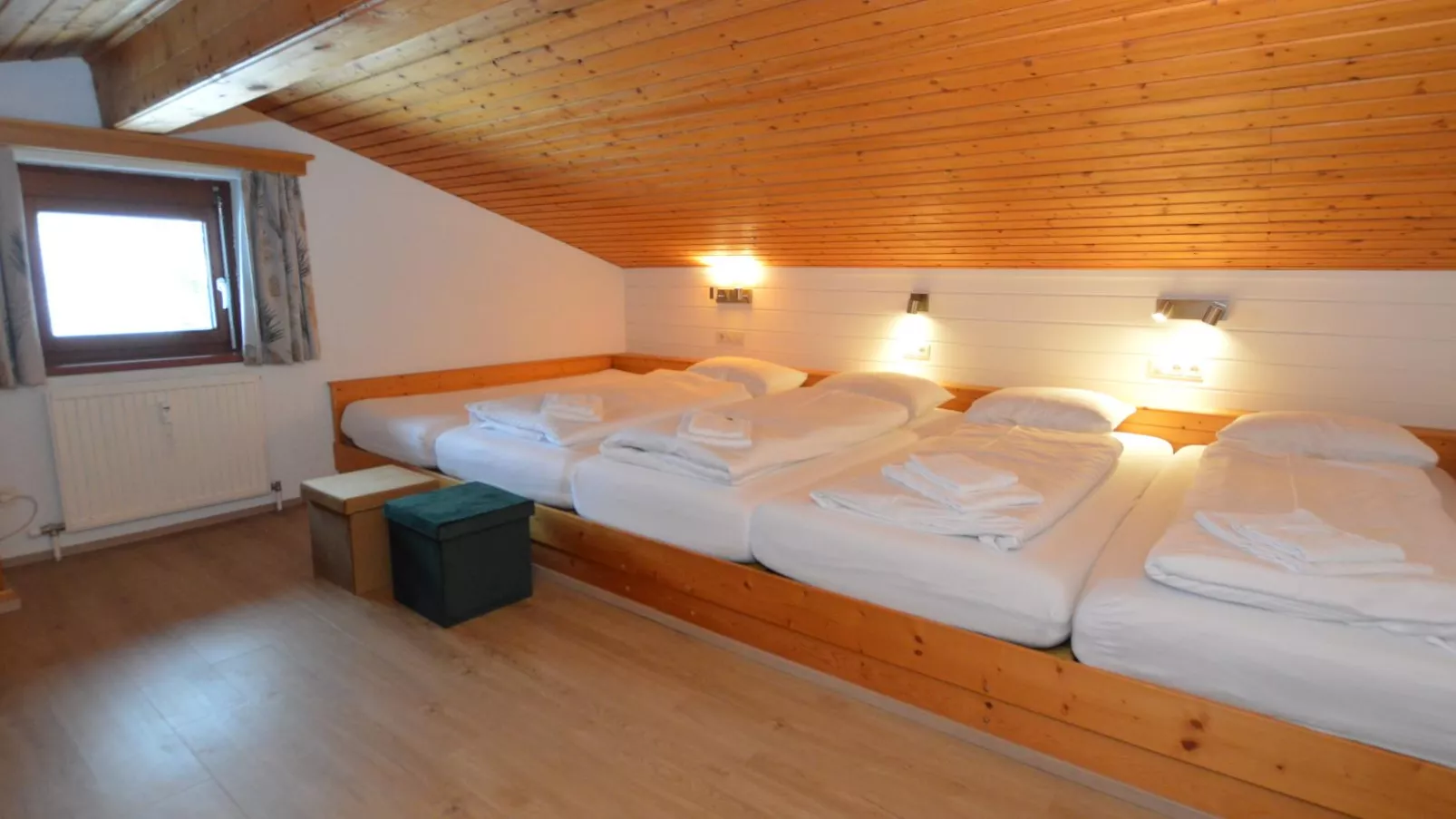 Family Apartment-Schlafzimmer