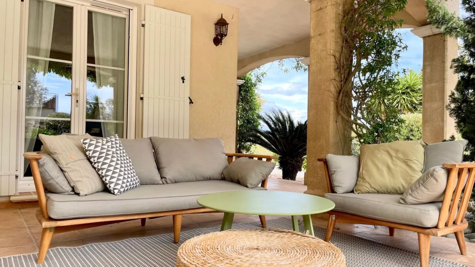 La Tropezienne-Balcon-terrasse