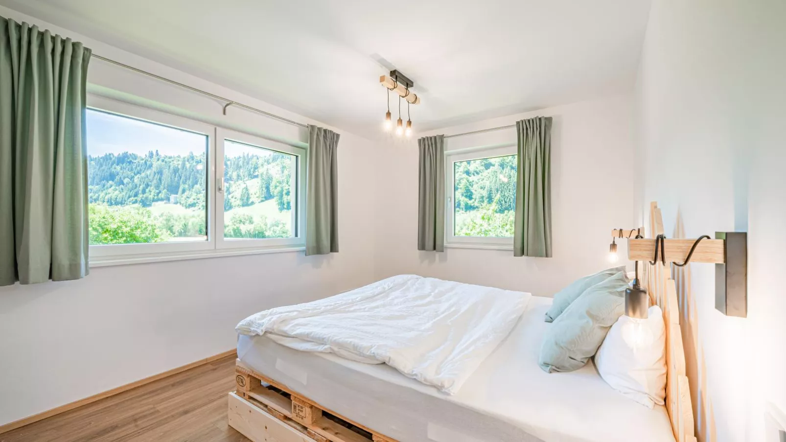 Tirola Bude-Bedroom